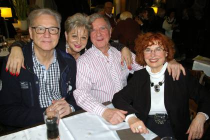 bilder/bildergalerie/2015--Neujahrs-Gaensebraten-Essen_meines_Kuenstler-Stammtischs),_Januar_.jpg