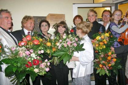 bilder/bildergalerie/2016--Erste_Arndt_Bause-_Gala_im_Oktober_2011_mit_Umbenennung_des_Grossen_Saales_in_Arndt_Bause-Saal_und_Enthuellung_der_Bause-Gedenktafel.jpg